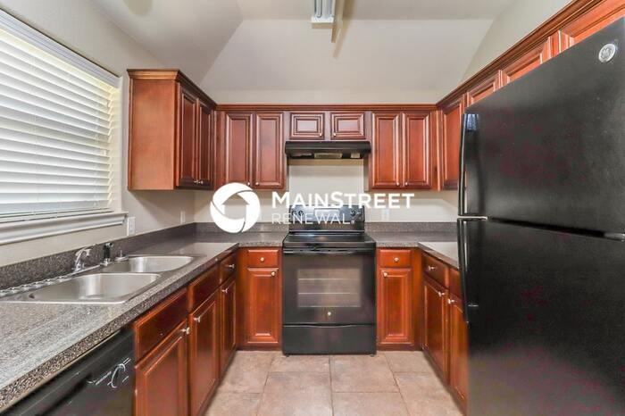 2408 Hawkwood Ct - Photo 7 of 16