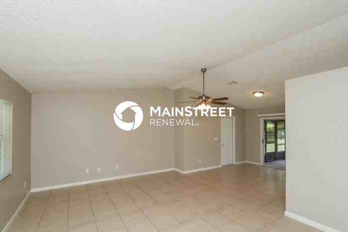 995 Armstrong Rd Se - Photo 5 of 16