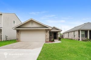 featured image of 236 Bermuda Lakes Dr