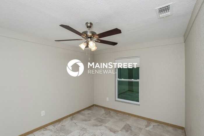 875 Doat St Se - Photo 7 of 16