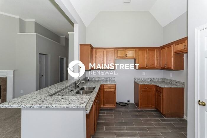 1113 Averett Ln - Photo 6 of 16