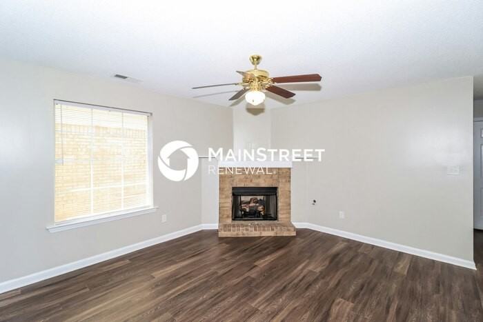 7932 Bay Meadow Cir N - Photo 5 of 17