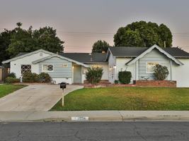 featured image of 11236 Royal Palm Boulevard