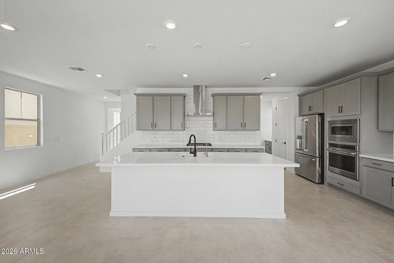 26411 N 24th Dr - Photo 6 of 32