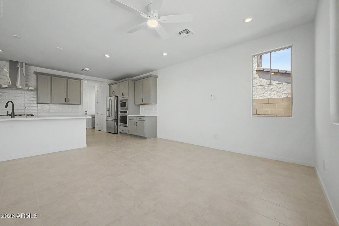 26411 N 24th Dr - Photo 7 of 32