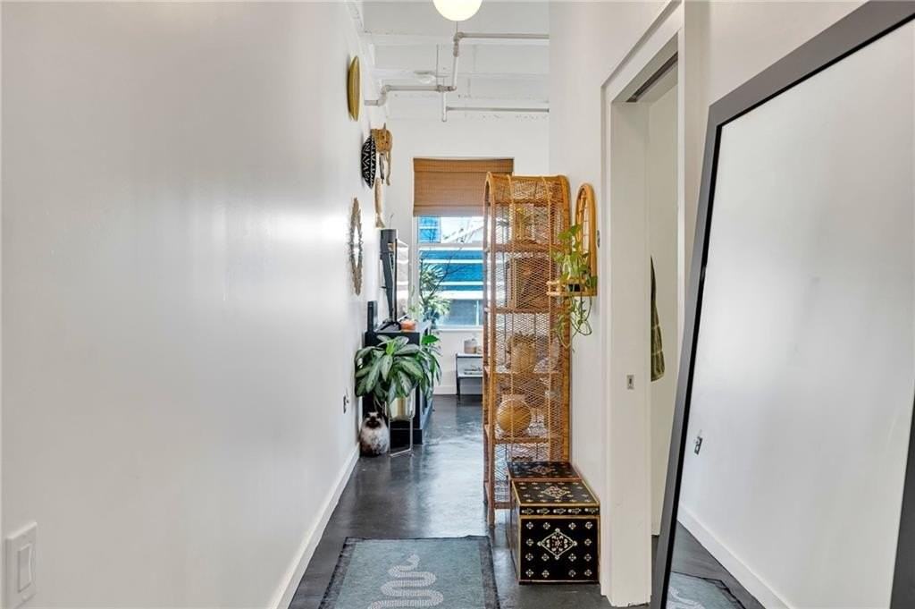 835 Julia St - Photo 3 of 17