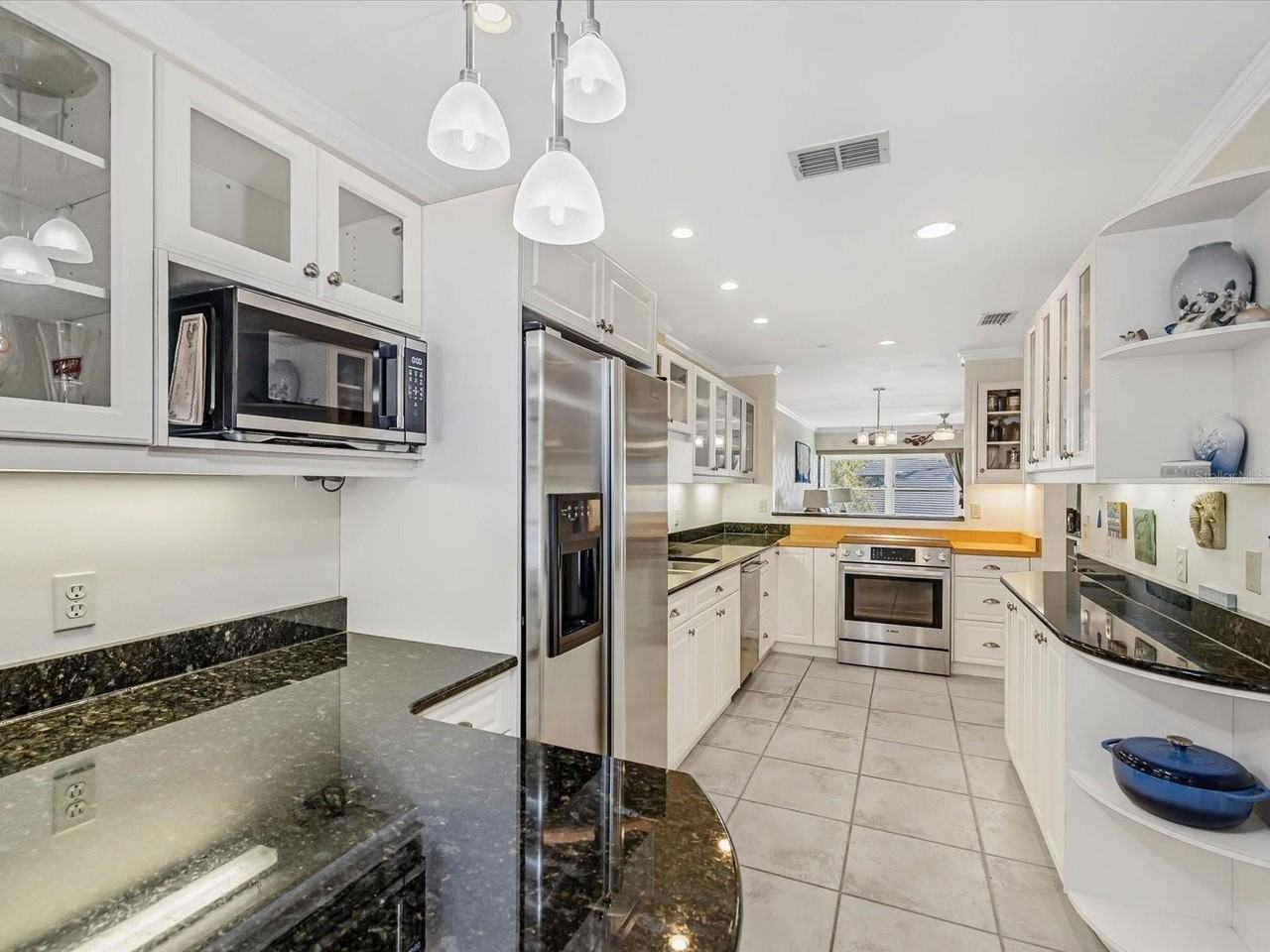 413 S Bayshore Blvd - Photo 7 of 22
