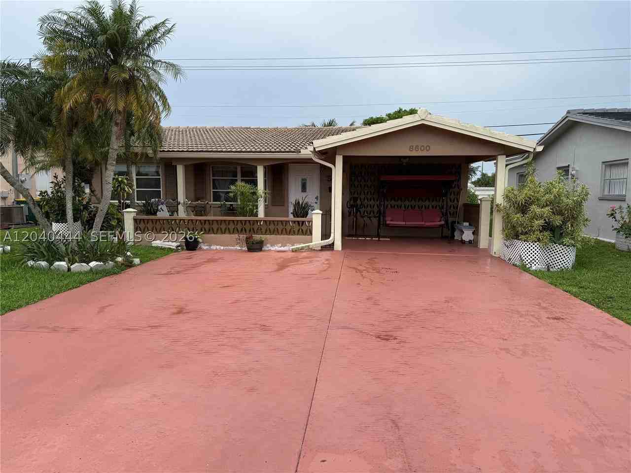 8600 Nw 57th Ct - Photo 2 of 12