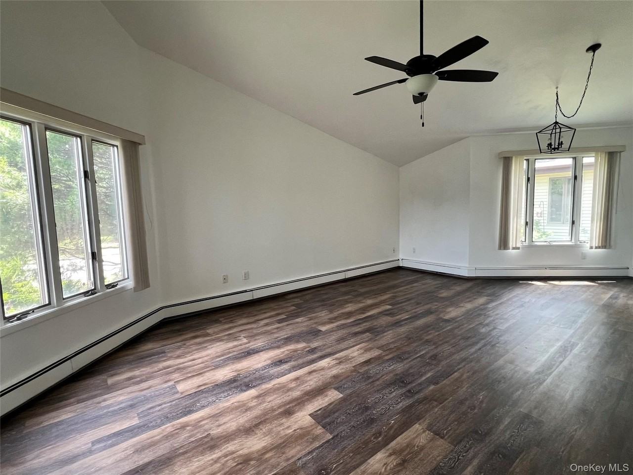 31 Cottage Dr - Photo 3 of 13