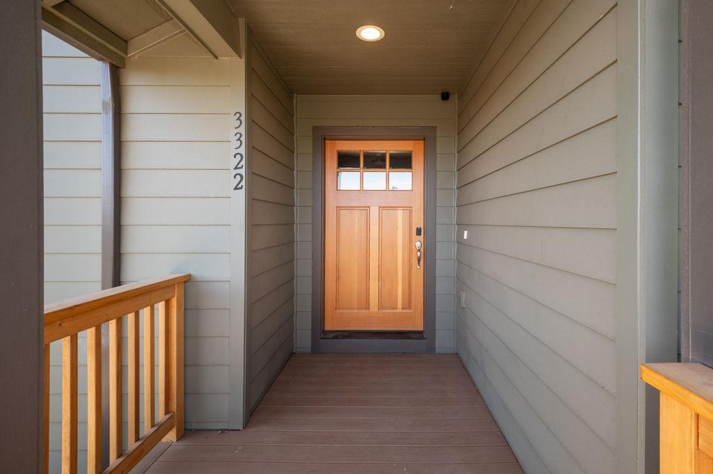 3322 Nw Birch Ave - Photo 4 of 11