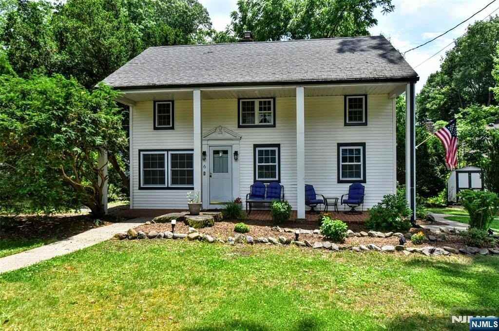 6 Standish Ln - Photo 6 of 30