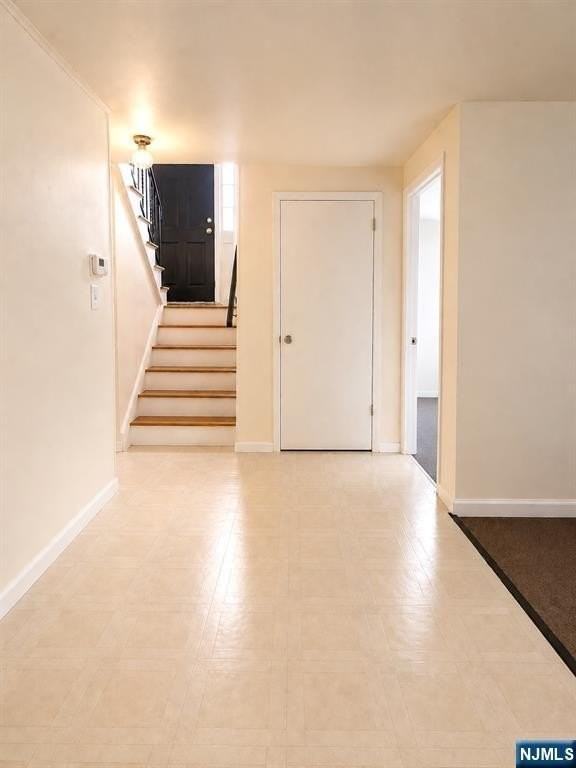 304 Loren Ct - Photo 4 of 26