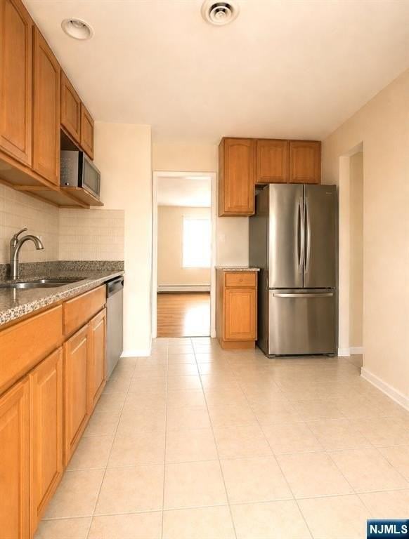 304 Loren Ct - Photo 7 of 26