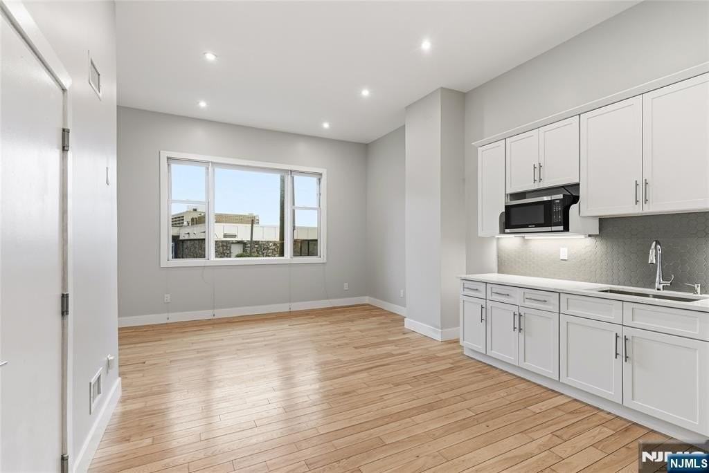 12 Dempsey Ave #A - Photo 4 of 22