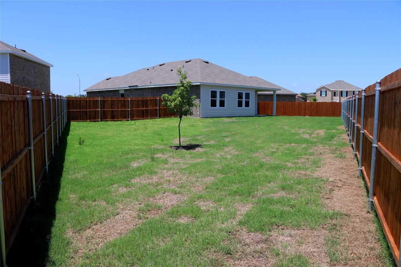 4749 Swan Neck Dr - Photo 4 of 11