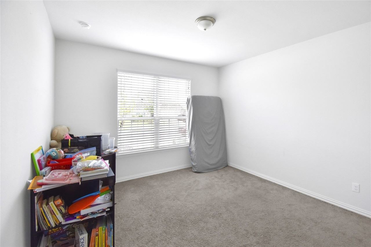 13088 Mizell Ln - Photo 6 of 28
