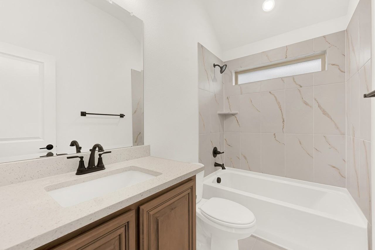 7312 Iris Rd - Photo 7 of 40