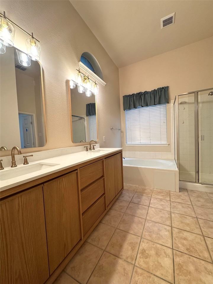 1625 Mineral Springs Dr - Photo 7 of 19