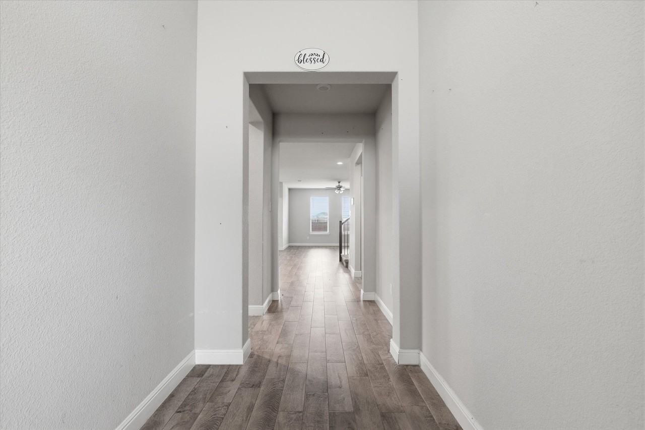 225 Oldcastle Way - Photo 5 of 40
