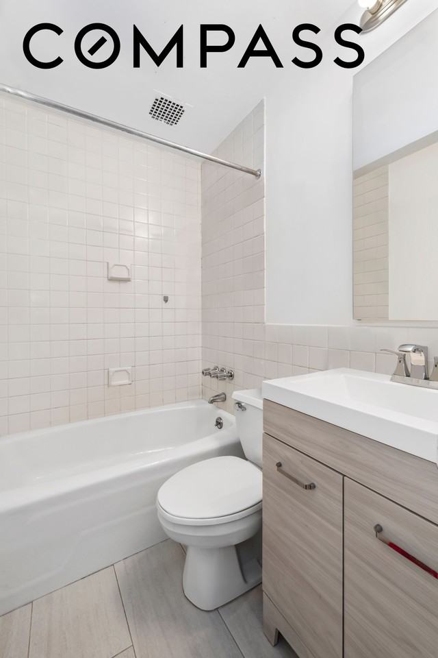 9 Barrow St #7J - Photo 7 of 7
