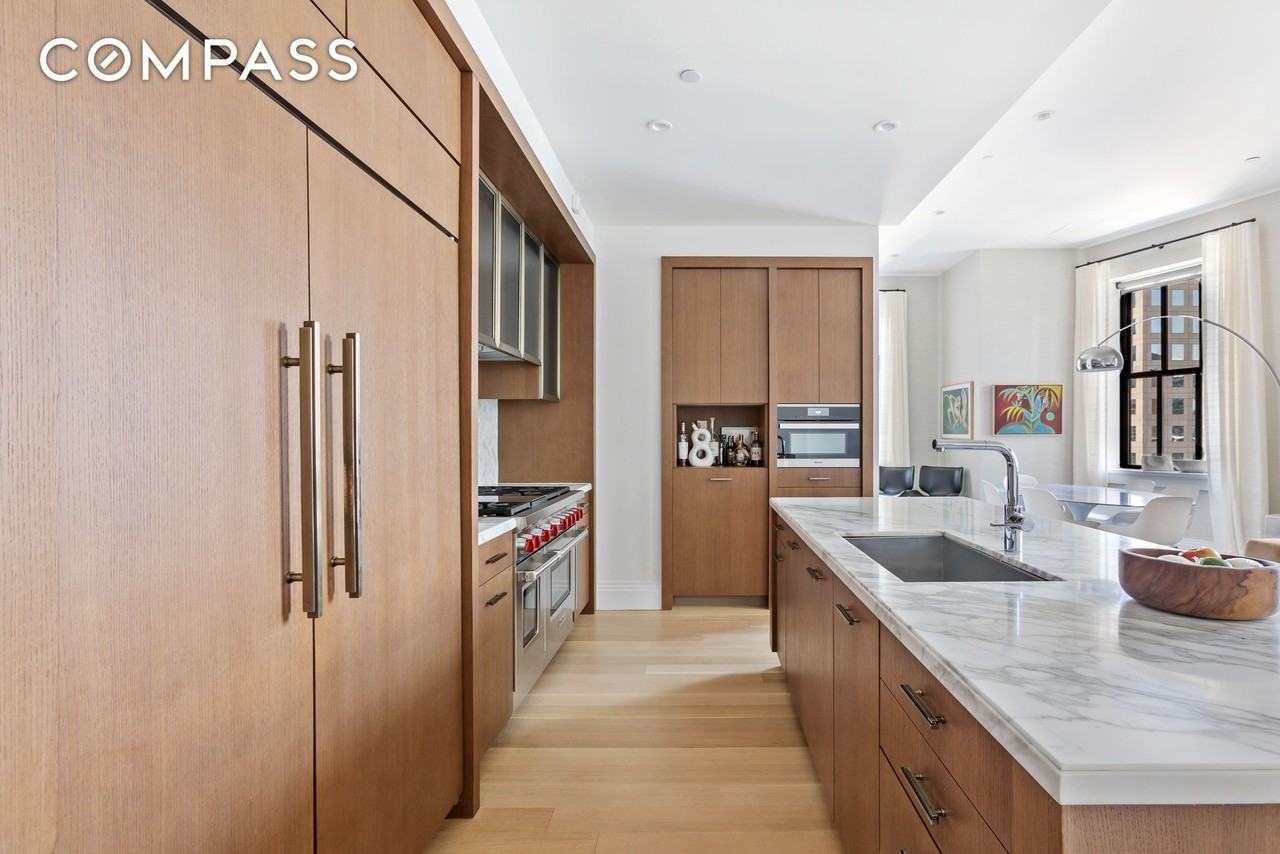 100 Barclay St #17A - Photo 4 of 23