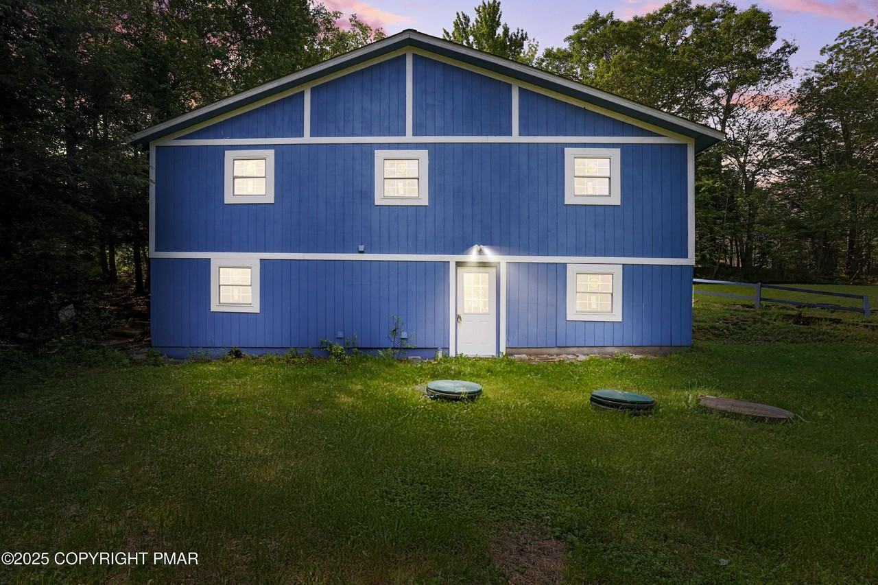 3119 Essex Rd - Photo 2 of 41