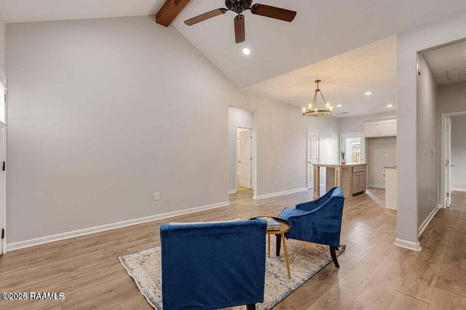 109 Tyreek Dr - Photo 4 of 20