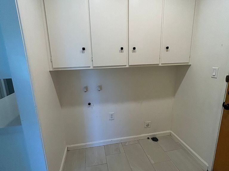 357 Birchwood Court - Photo 4 of 13