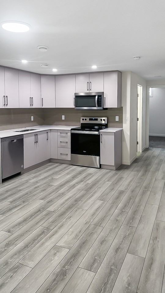 104 Marmot Way Nw - Photo 3 of 7