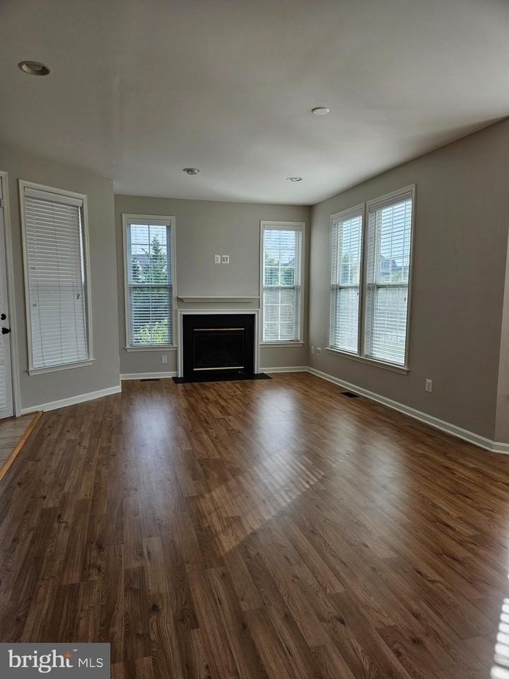 41904 Diabase Sq - Photo 5 of 25