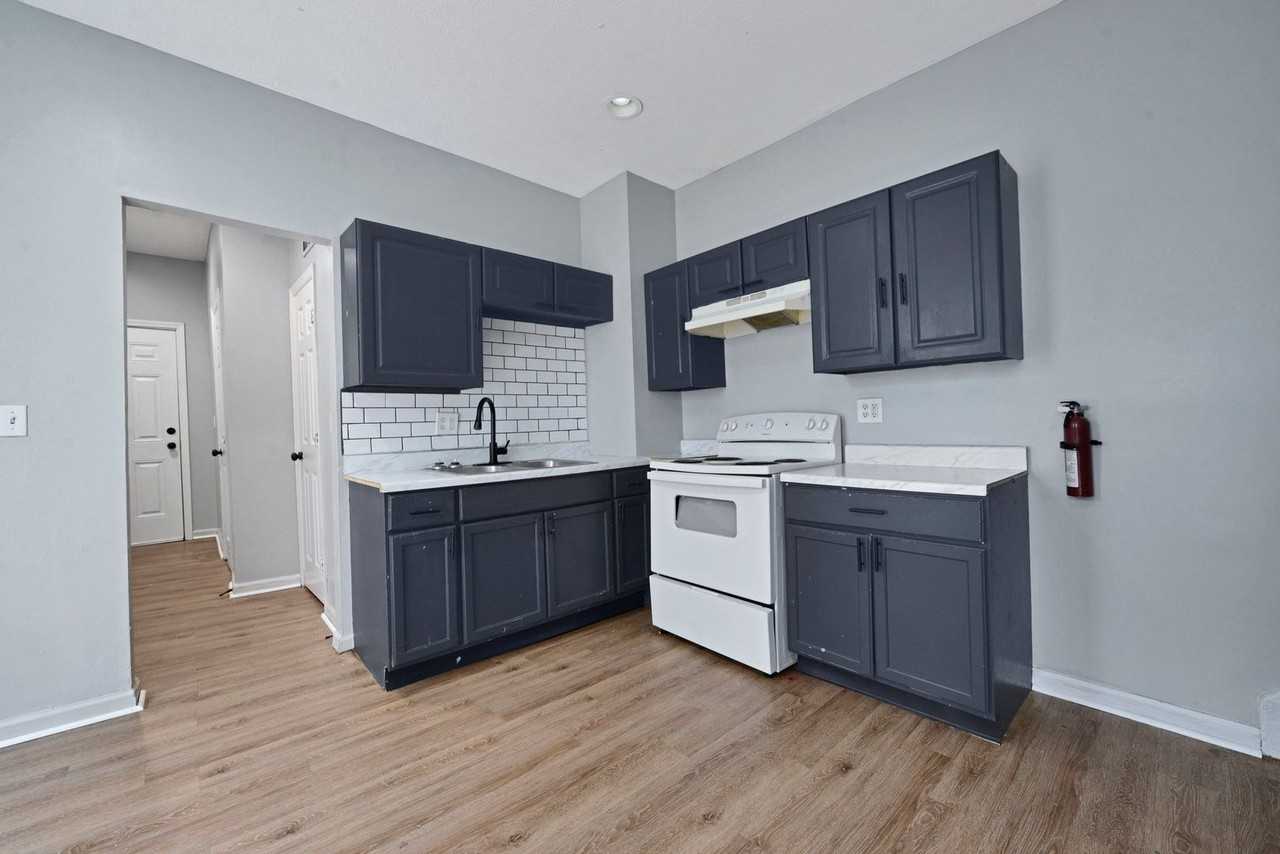 195 E Innis Ave #195 - Photo 4 of 16