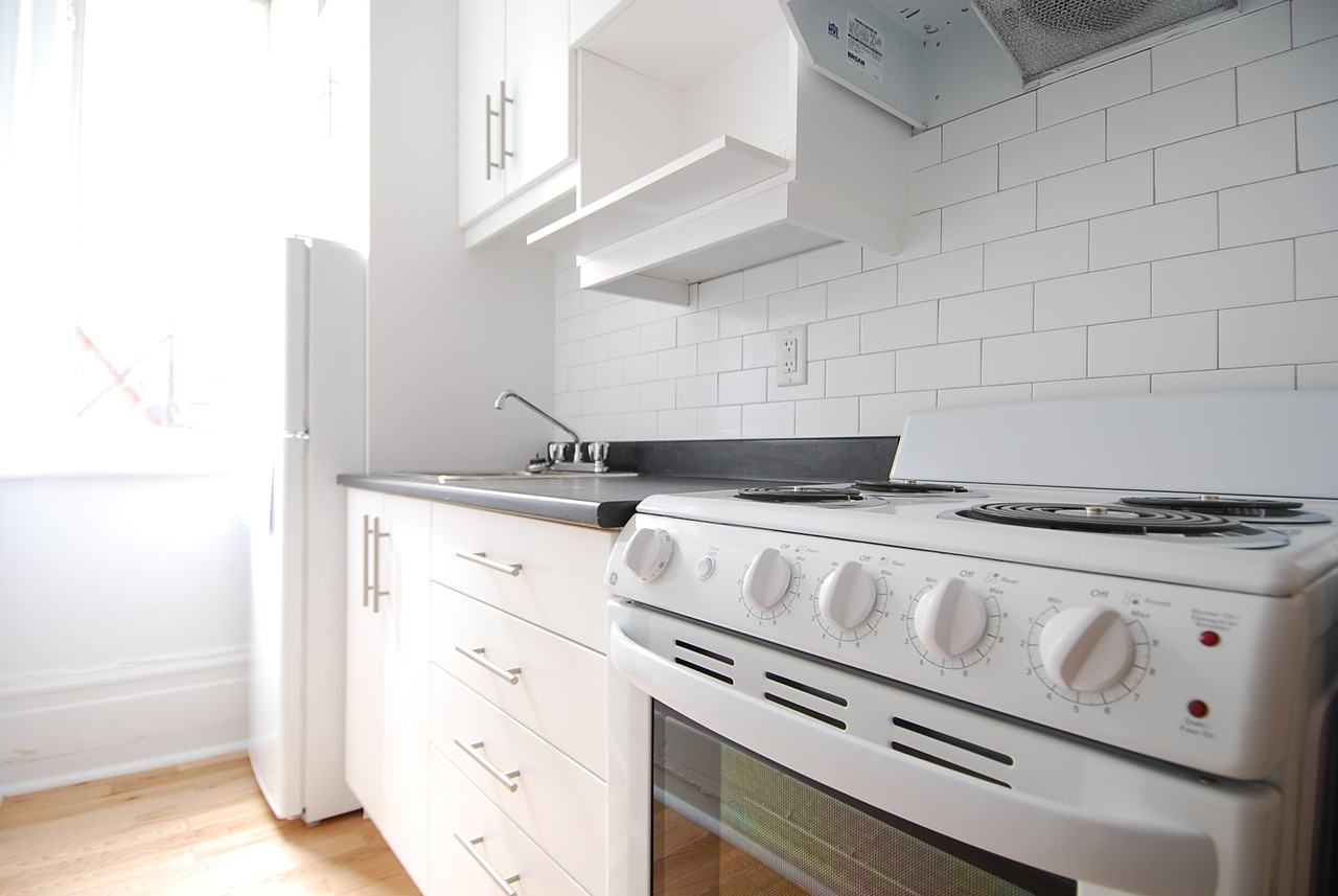 2100 Rue Saint-Denis #16 - Photo 2 of 9