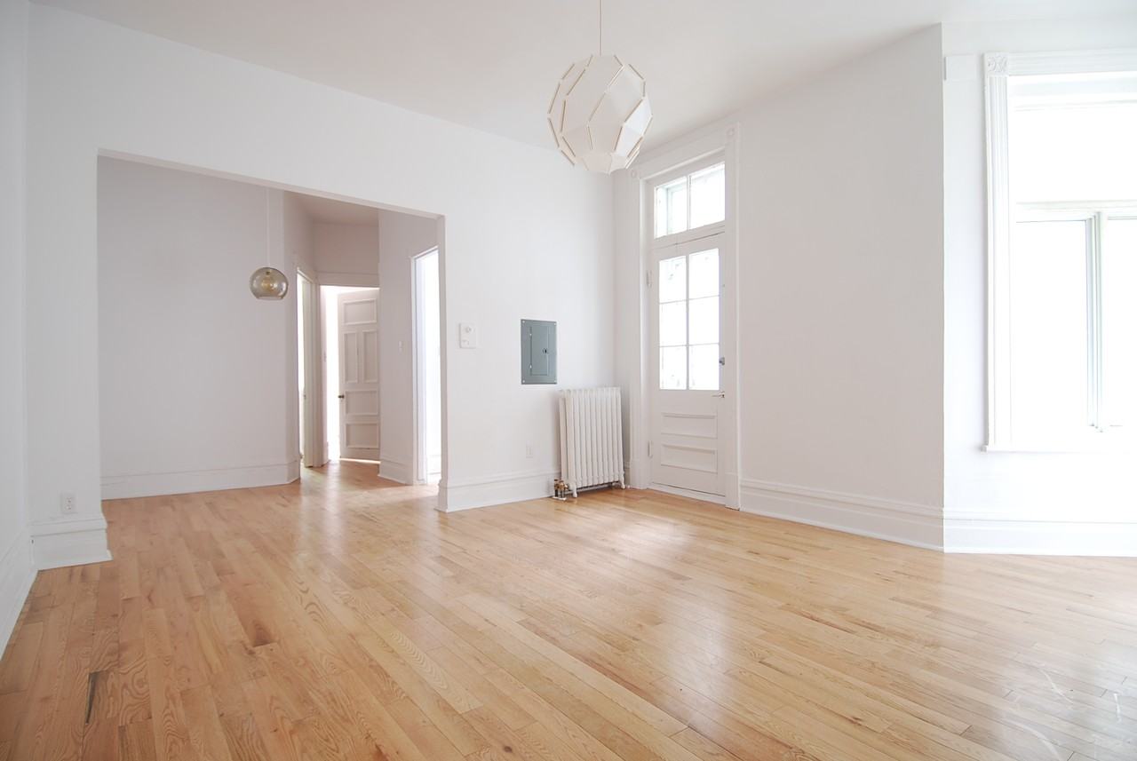 2100 Rue Saint-Denis #16 - Photo 4 of 9