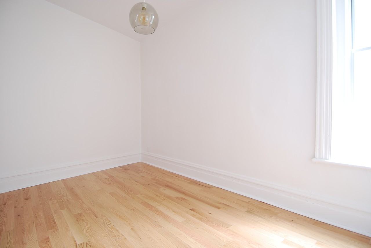 2100 Rue Saint-Denis #16 - Photo 6 of 9