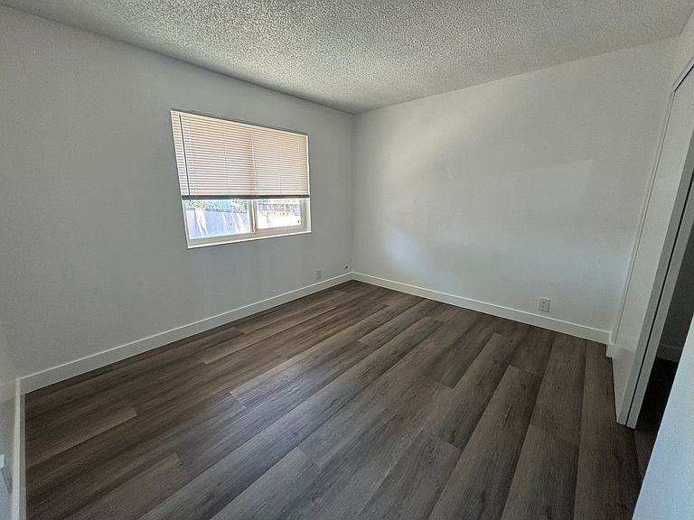 2717 Entrada Circle - Photo 6 of 11
