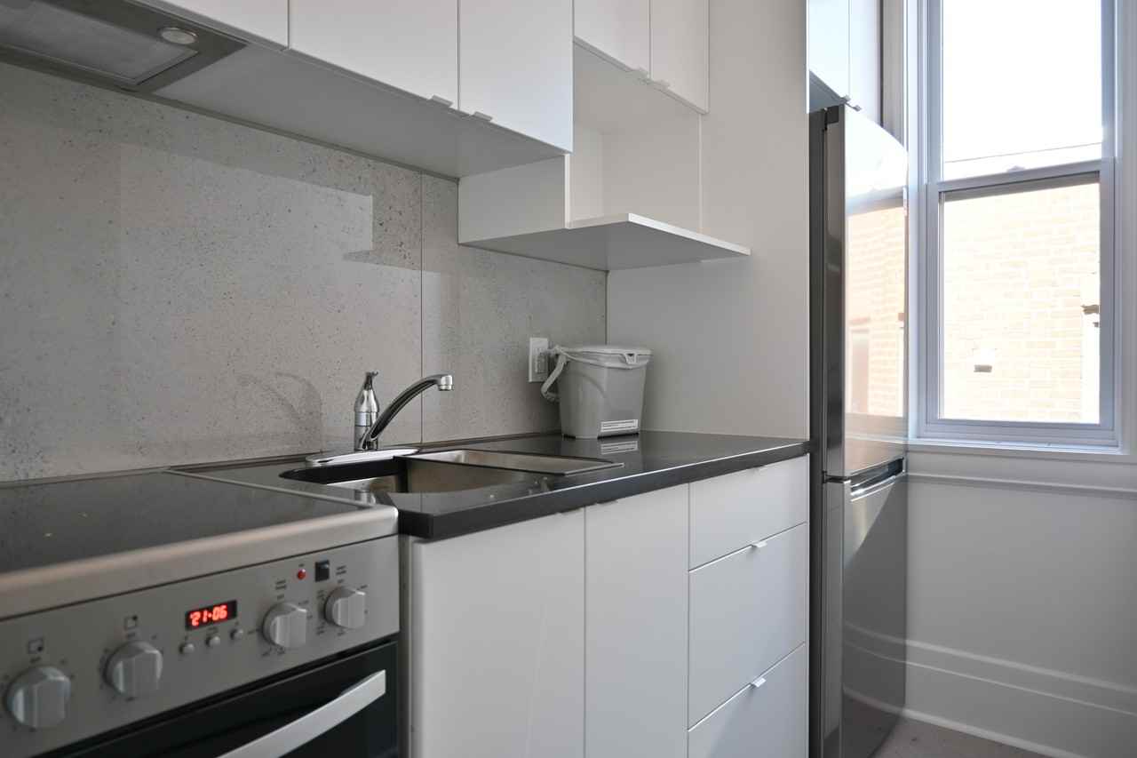 5980 Avenue du Parc #12 - Photo 3 of 15