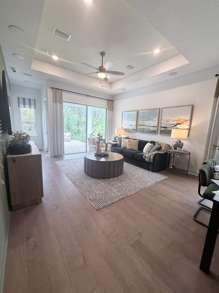 47 Oak Breeze Dr #1 - Photo 3 of 24