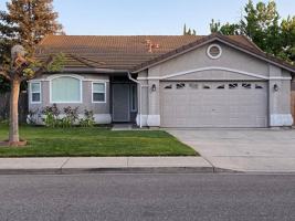 featured image of 864 Cole Avenue