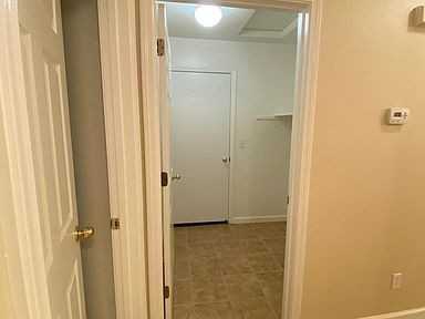 864 Cole Avenue - Photo 4 of 11