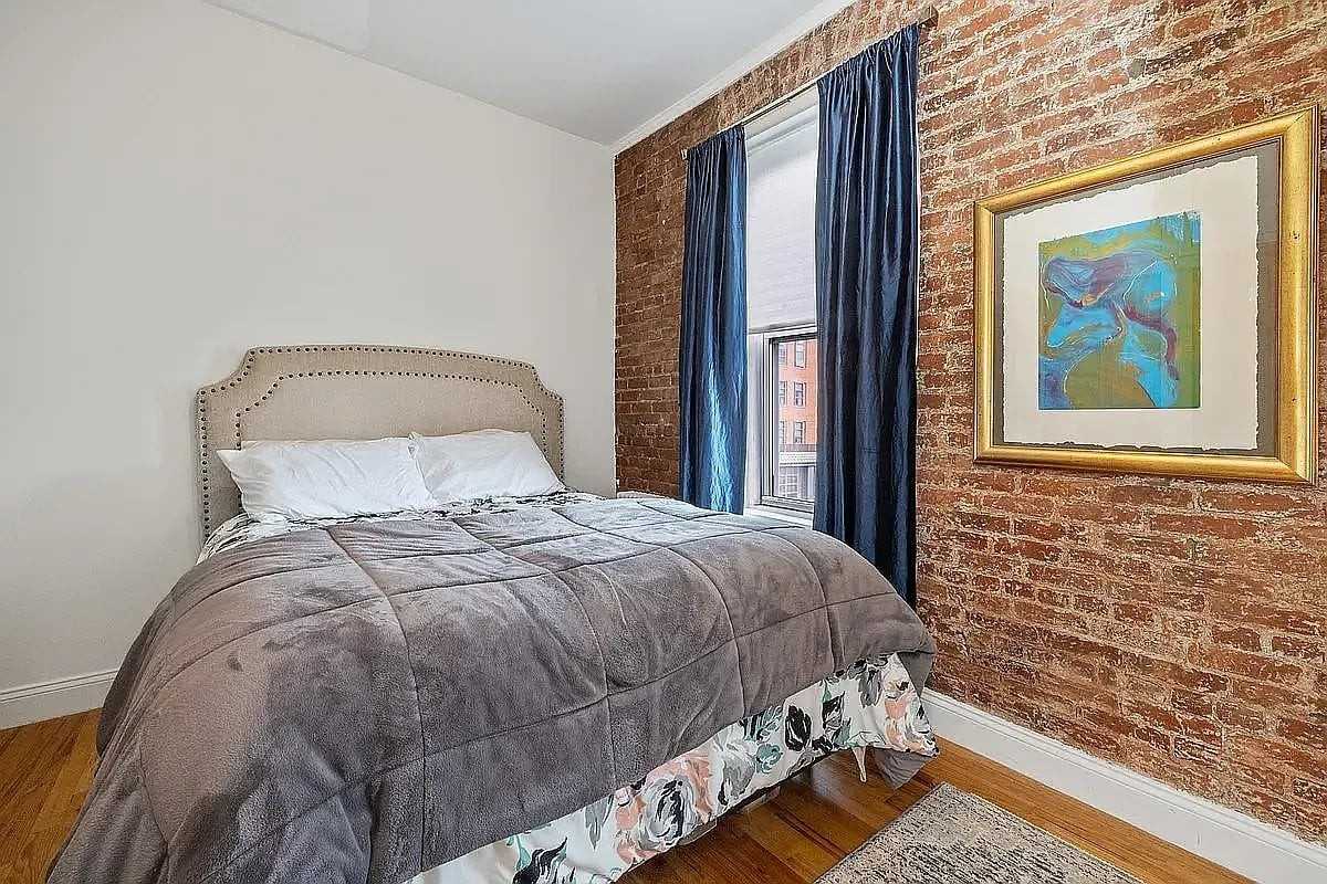 240 Sullivan St #23 - Photo 3 of 4