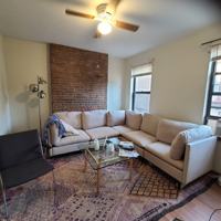 featured image of India St & Manhattan Ave #4C