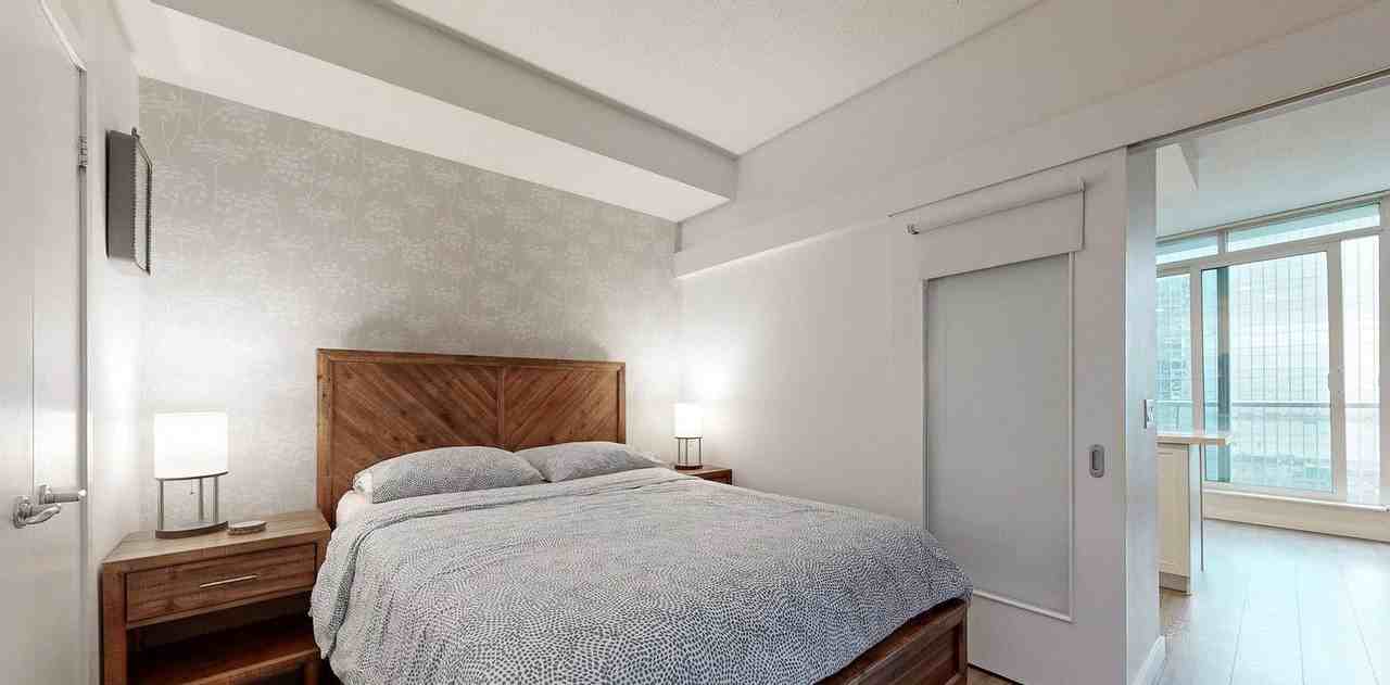 8 York Street #2404 - Photo 7 of 9