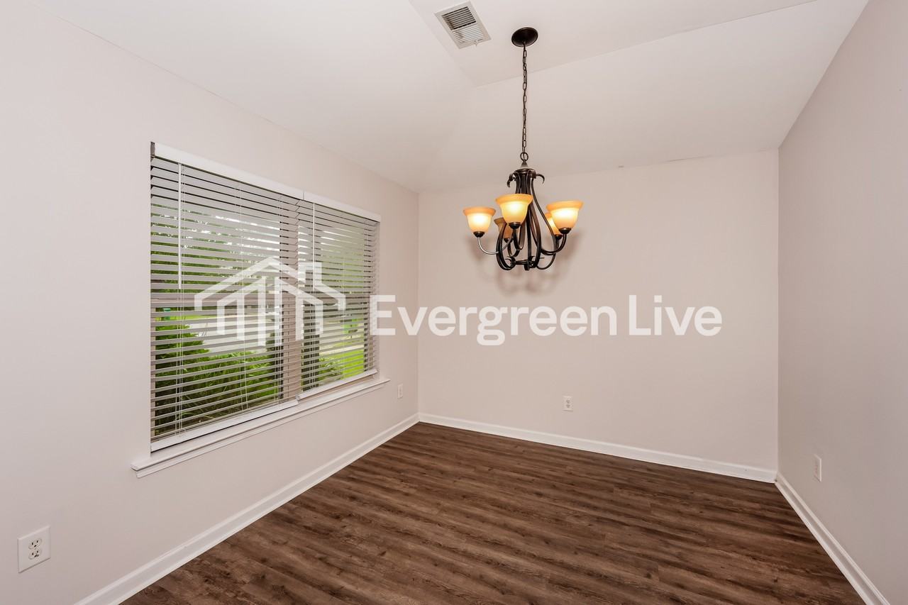 200 Briar Ridge Ln - Photo 5 of 15
