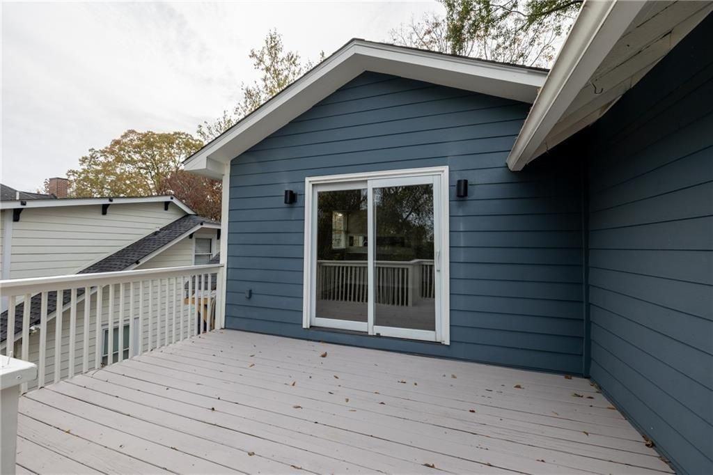 897 Argonne Ave Ne ##4 - Photo 7 of 18