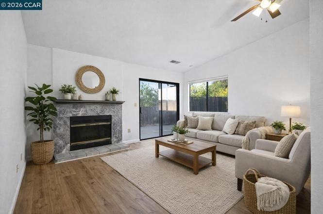 237 Starboard Dr - Photo 6 of 21