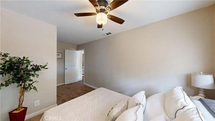 309 E J St - Photo 7 of 11