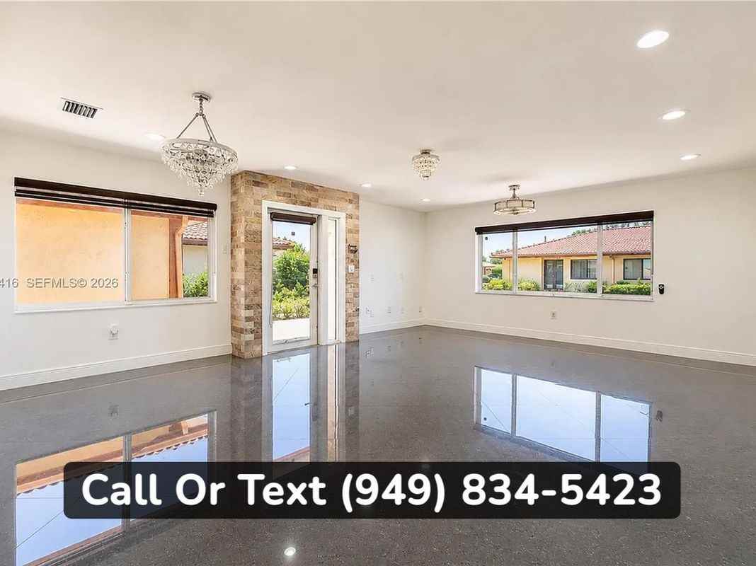 1214 Sw 136th Pl - Photo 2 of 11