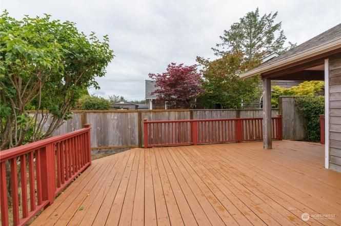 304 10th St Ne - Photo 2 of 20