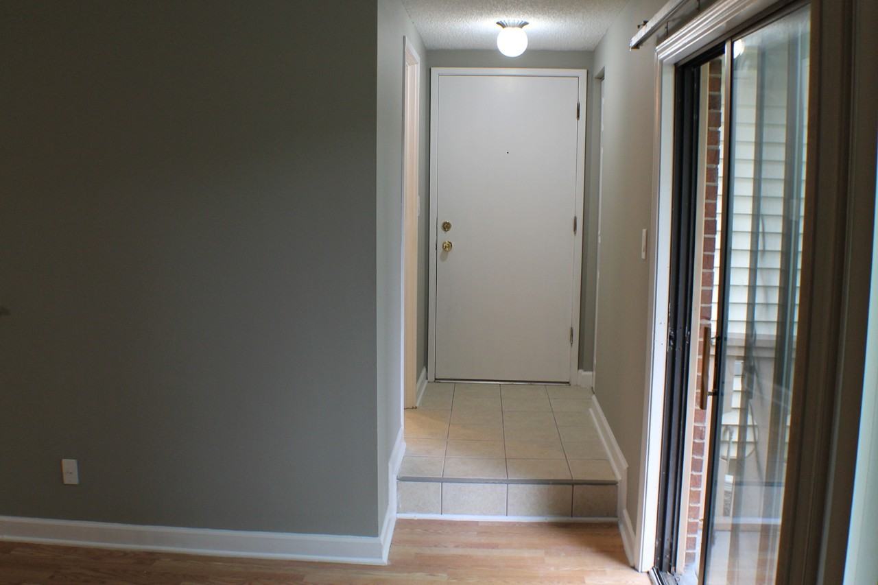 17 Parkside Ct #3 - Photo 6 of 20