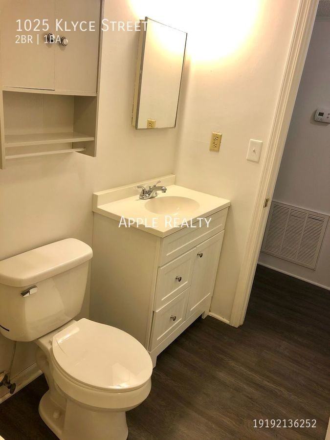 1025 Klyce St #3 - Photo 6 of 9